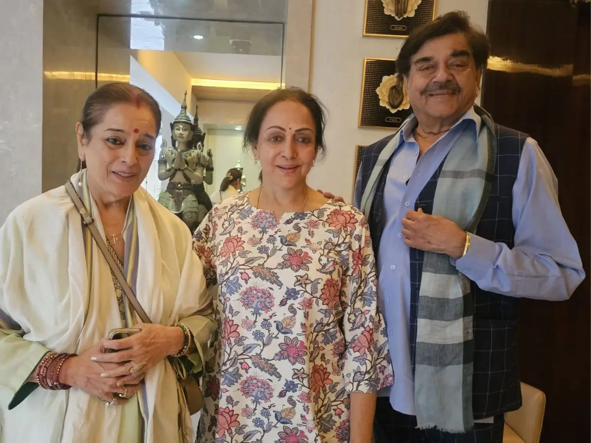 Shatrughan Sinha with wife Poonam meets Hema Malini after Dharmendra's hospital discharge