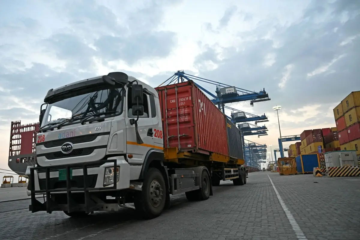 Afghanistan's National Carrier reduces cargo rates to India to increase trade