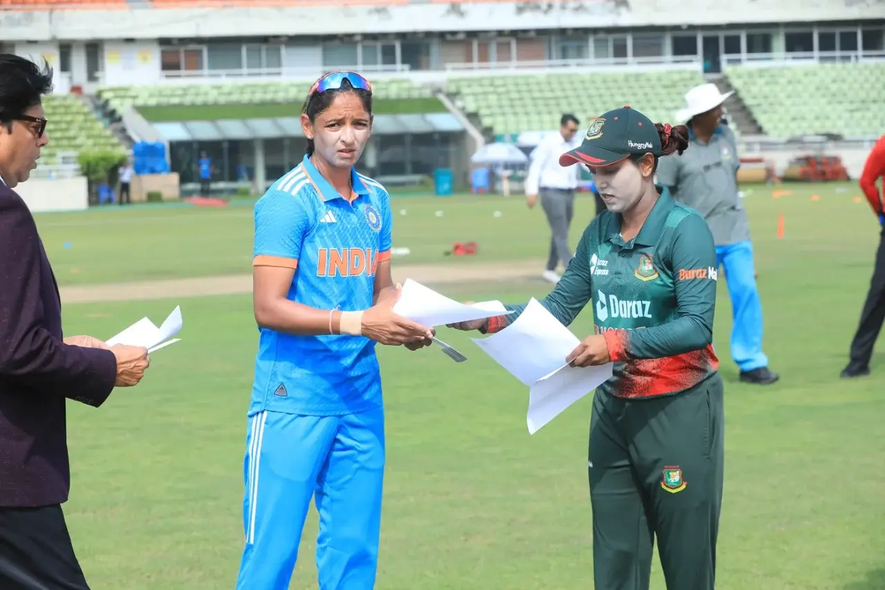 Bangladesh women skipper Sultana unnecessarily drags Harmanpreet to defend allegations of 'beating up juniors'