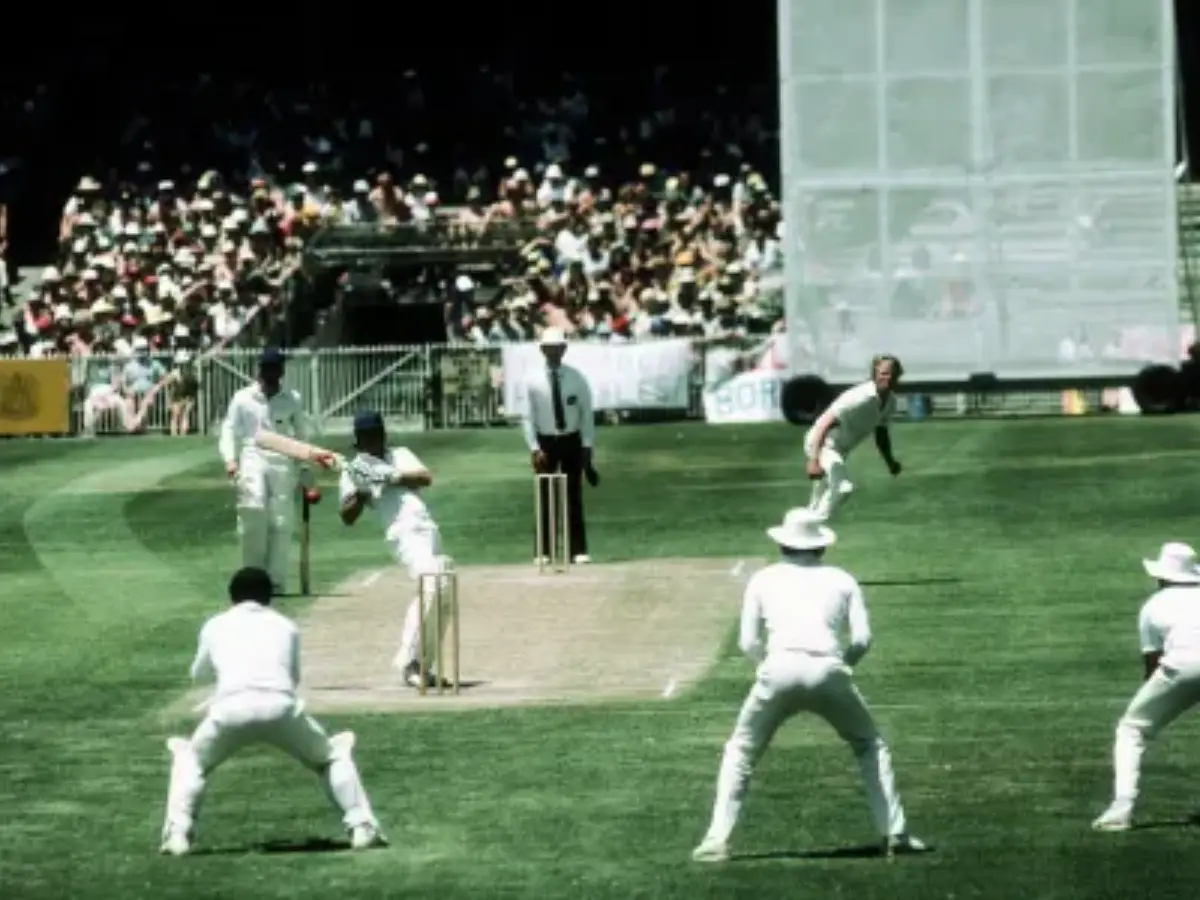 Melbourne, 1894 – 20 wickets