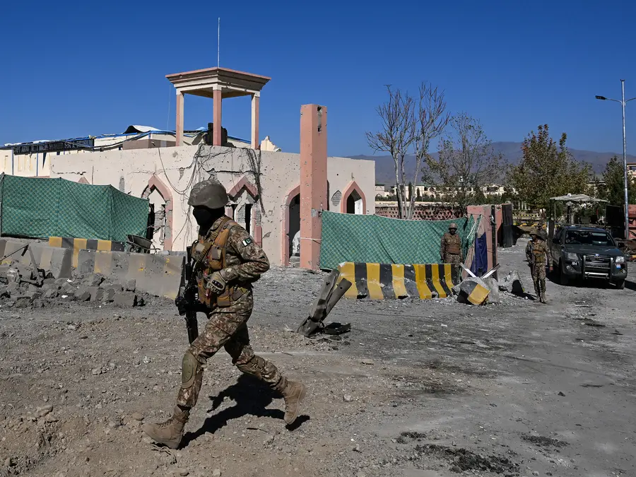 Pakistan Army kills 30 militants near Afghan border days after Islamabad court blast