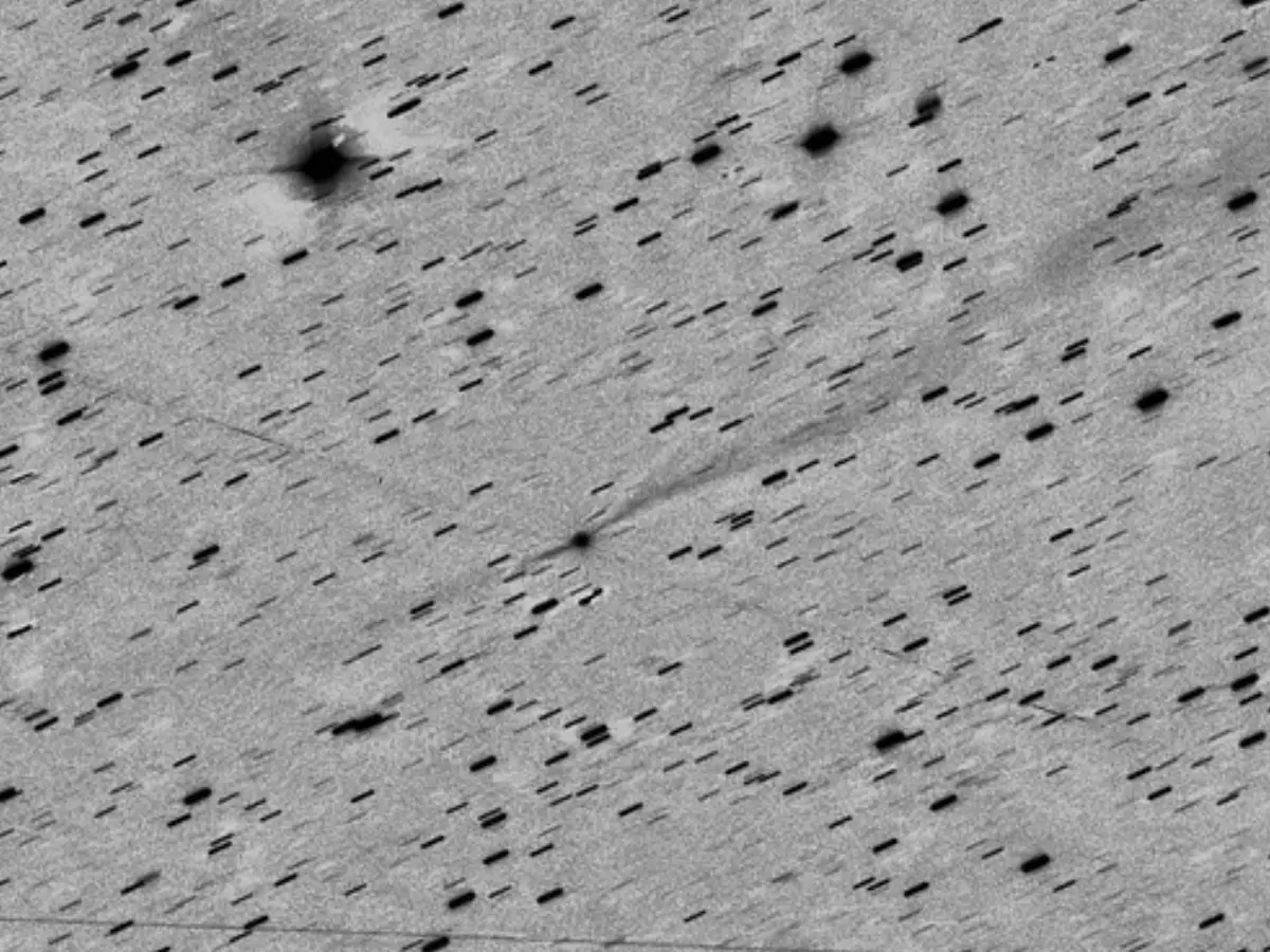 Have mini-objects departed from 3I/ATLAS? Loeb claims they would have already travelled a million kilometres Have mini-objects departed from 3I/ATLAS? Loeb claims they would have already travelled a million kilometres