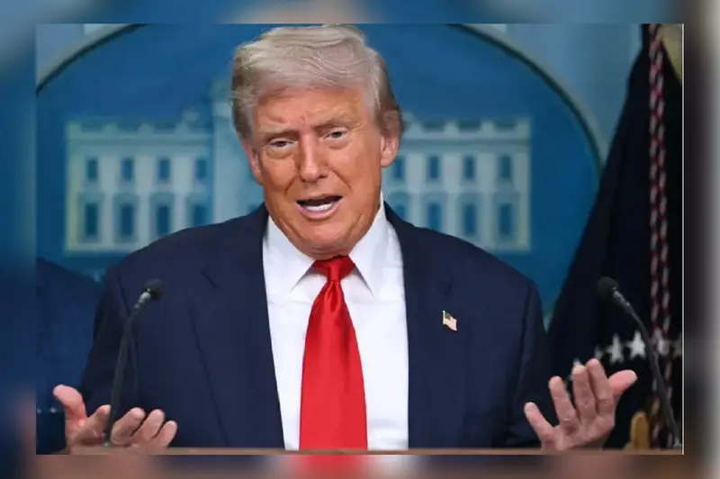 Trump defends ‘seditious treason’ remark, Democrat seeks police probe into president’s posts Trump defends ‘seditious treason’ remark, Democrat seeks police probe into president’s posts