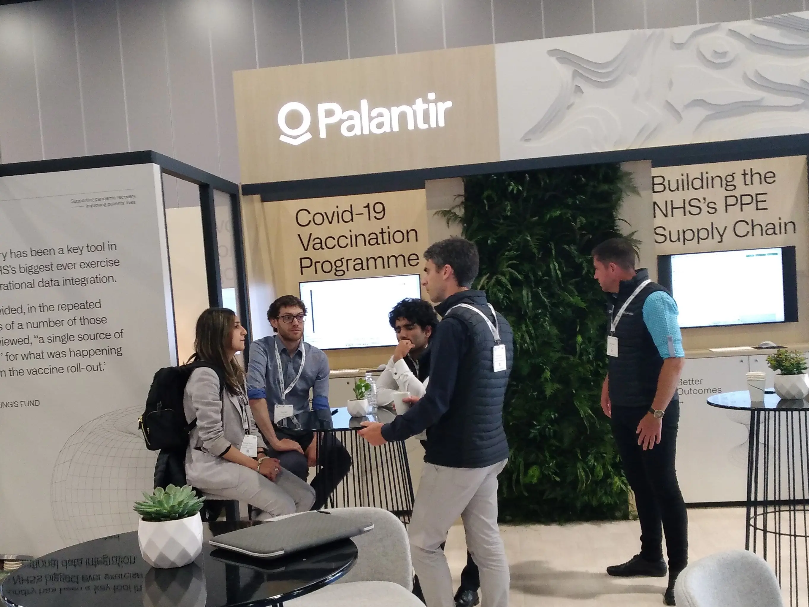 While investors punished AI spending, Palantir's revenue grew 93% While investors punished AI spending, Palantir's revenue grew 93%
