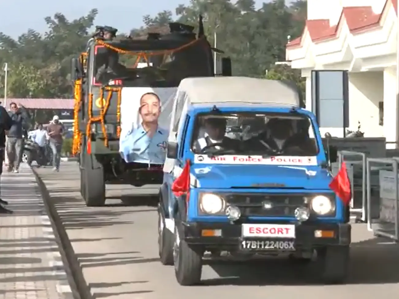 VIDEO: Mortal remains of Wing Commander Namansh Syal reach his native village after Dubai air show crash VIDEO: Mortal remains of Wing Commander Namansh Syal reach his native village after Dubai air show crash