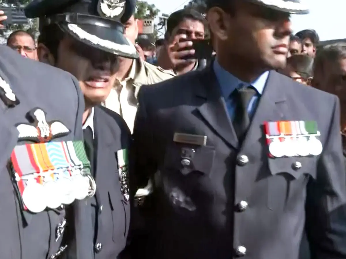 Wing Commander Afshan bids tearful goodbye