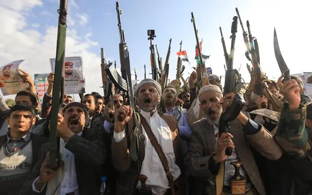 Yemen's Houthis sentence 17 to death over spying for Israel, US, Saudi: Reports