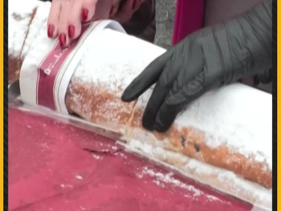 Giant 30-Metre Stollen Wows Berlin Christmas Market