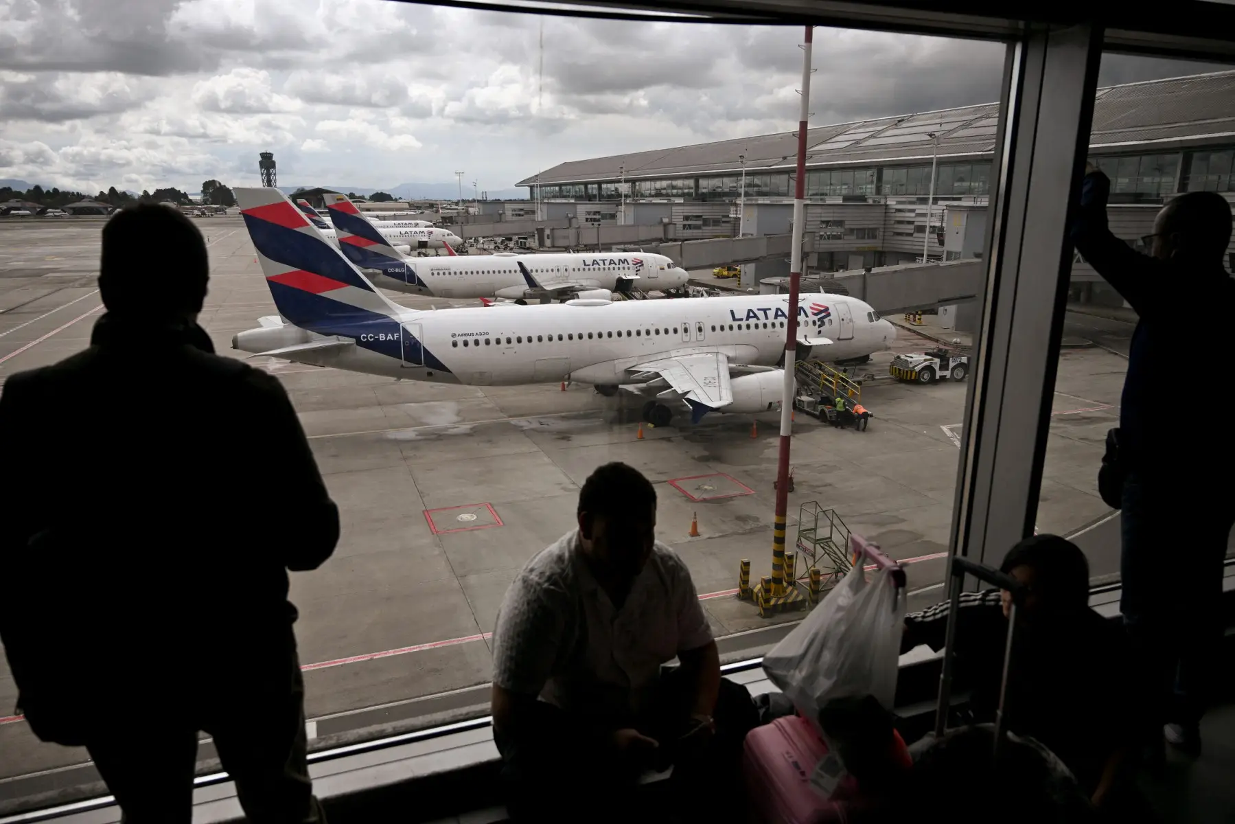 After US warning, 6 airlines cancel Venezuela flights. Details here