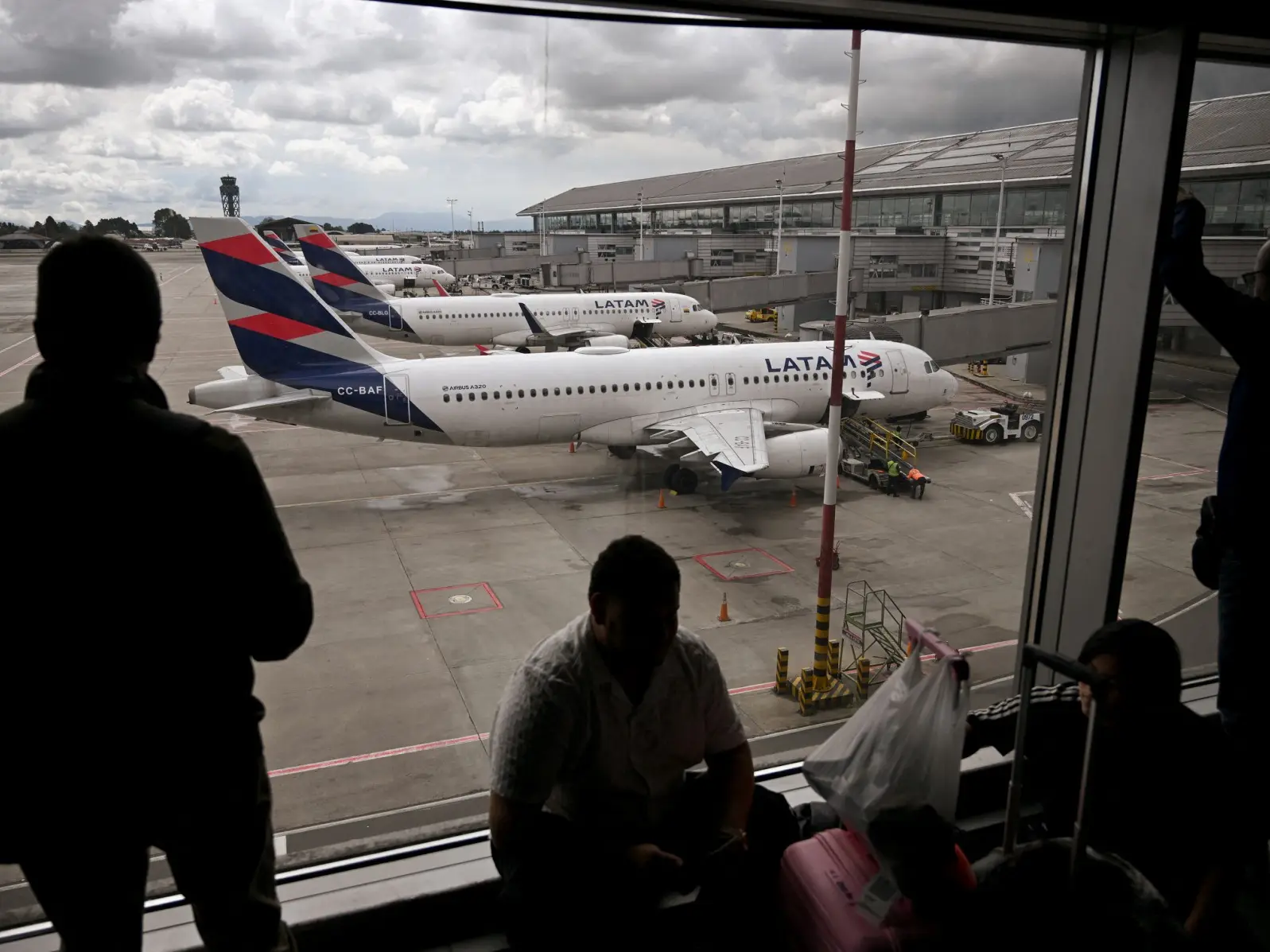 After US warning, 6 airlines cancel Venezuela flights. Details here After US warning, 6 airlines cancel Venezuela flights. Details here