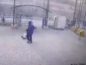 WATCH: Exact moment suicide bomber explodes outside Pakistan’s paramilitary force HQ in Peshawar WATCH: Exact moment suicide bomber explodes outside Pakistan’s paramilitary force HQ in Peshawar