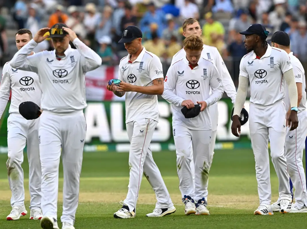 Ashes 2025-26: Wood concedes Perth loss 'going to hurt and it should' but hope of England throwing some punches back Ashes 2025-26: Wood concedes Perth loss 'going to hurt and it should' but hope of England throwing some punches back