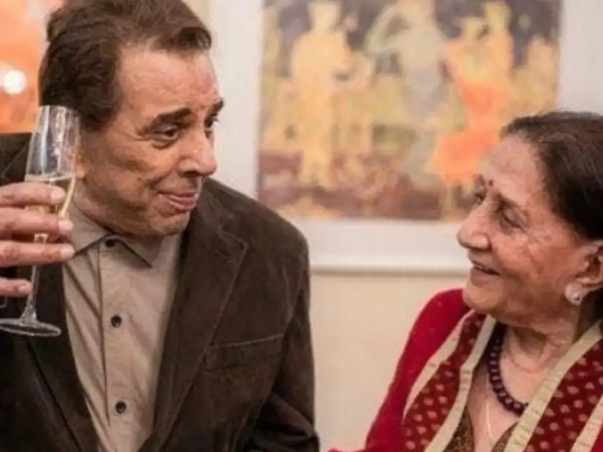 Dharmendra mentioned Prakash as legal wife