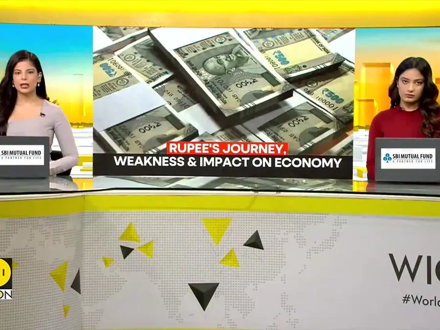 India's growth shadowed by weak currency