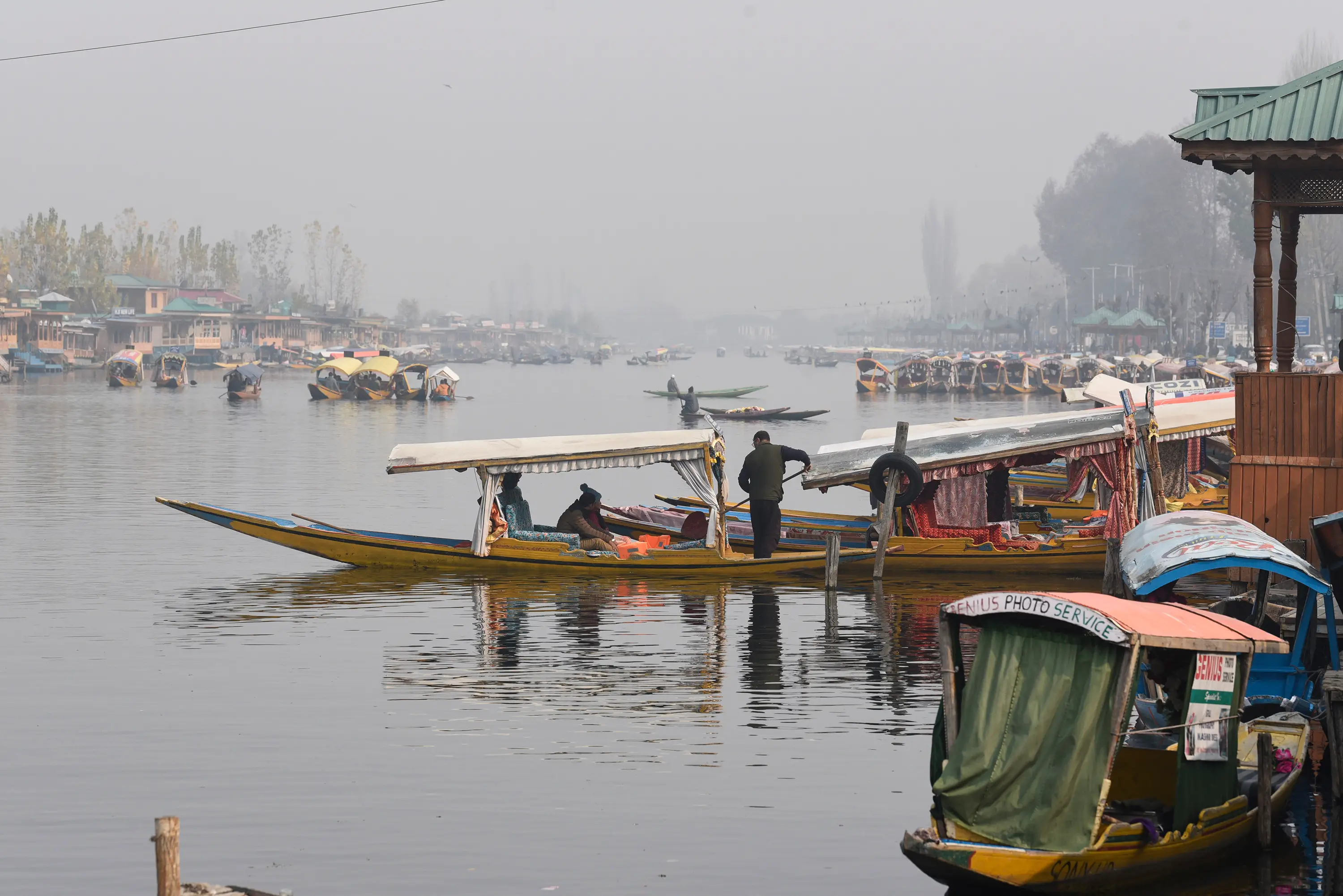 Kashmir shivers as winter bites early