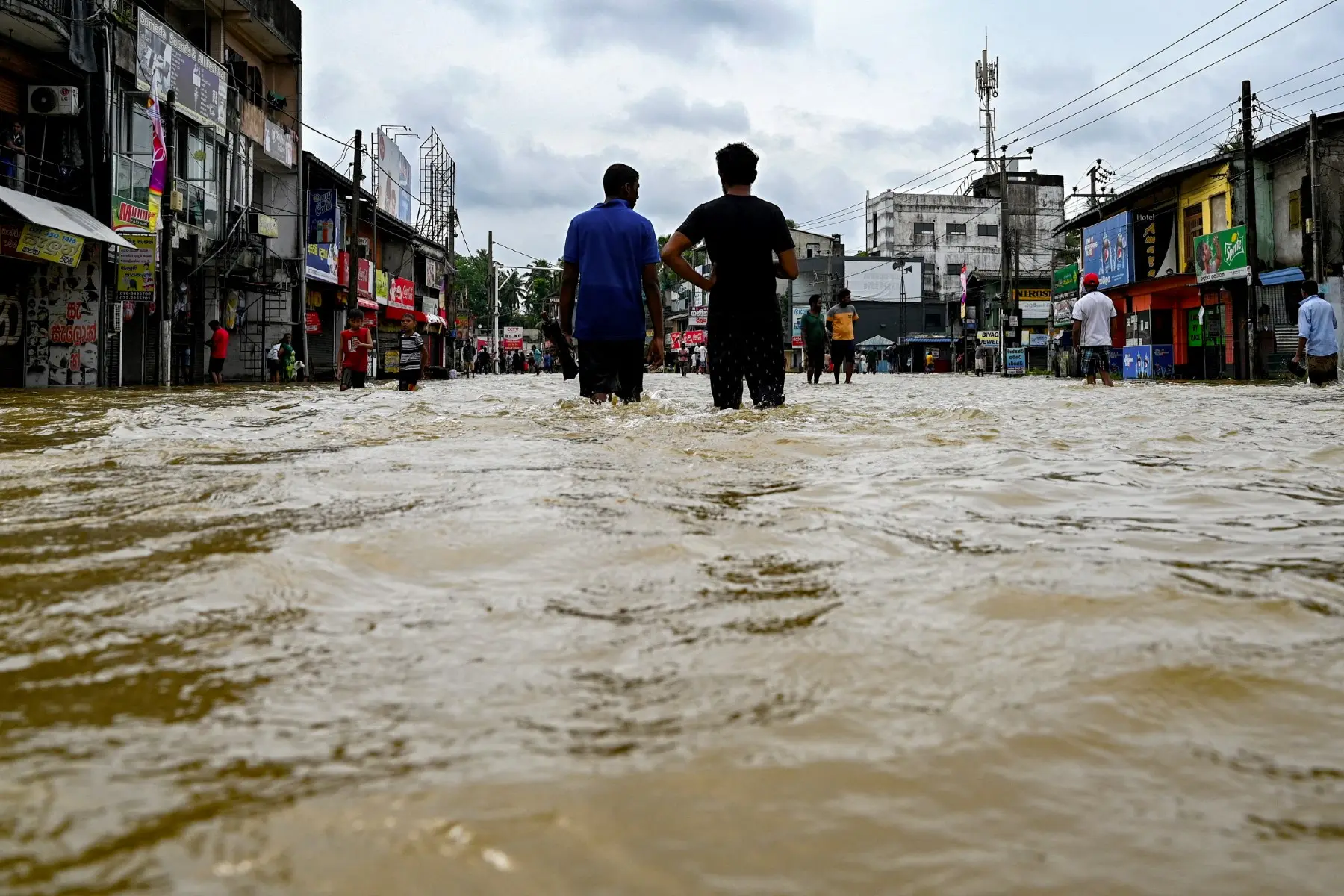 Sri Lanka floods, landslides kill at least 33; over dozens missing as heavy rains pound island — What next?