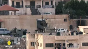 Israeli Soldiers Kill Defenceless Palestinians After Apparent Surrender 