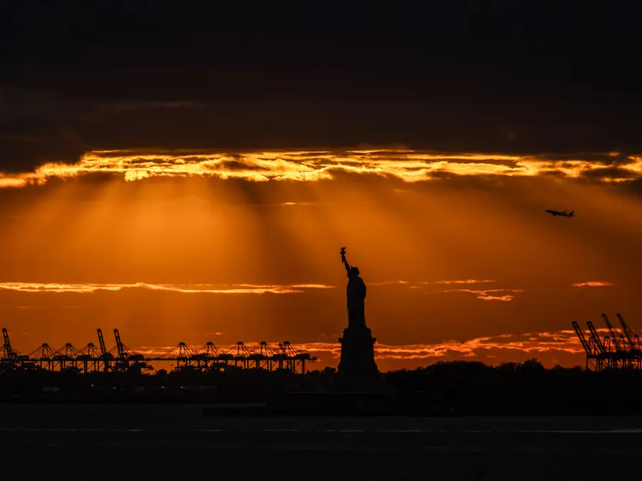 Green Card interview or arrest? US federal agencies arresting applicants during USCIS interviews