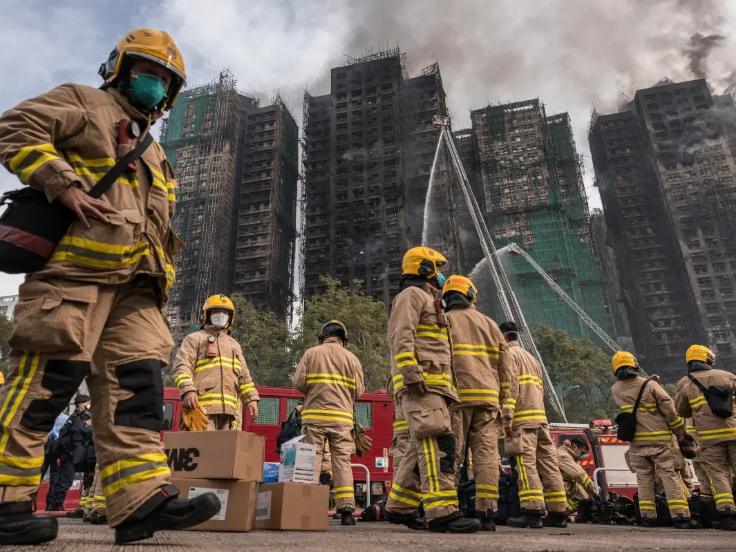Hong Kong fire: Anti-corruption watchdog arrests 8 people as death toll jumps to 128 Hong Kong fire: Anti-corruption watchdog arrests 8 people as death toll jumps to 128