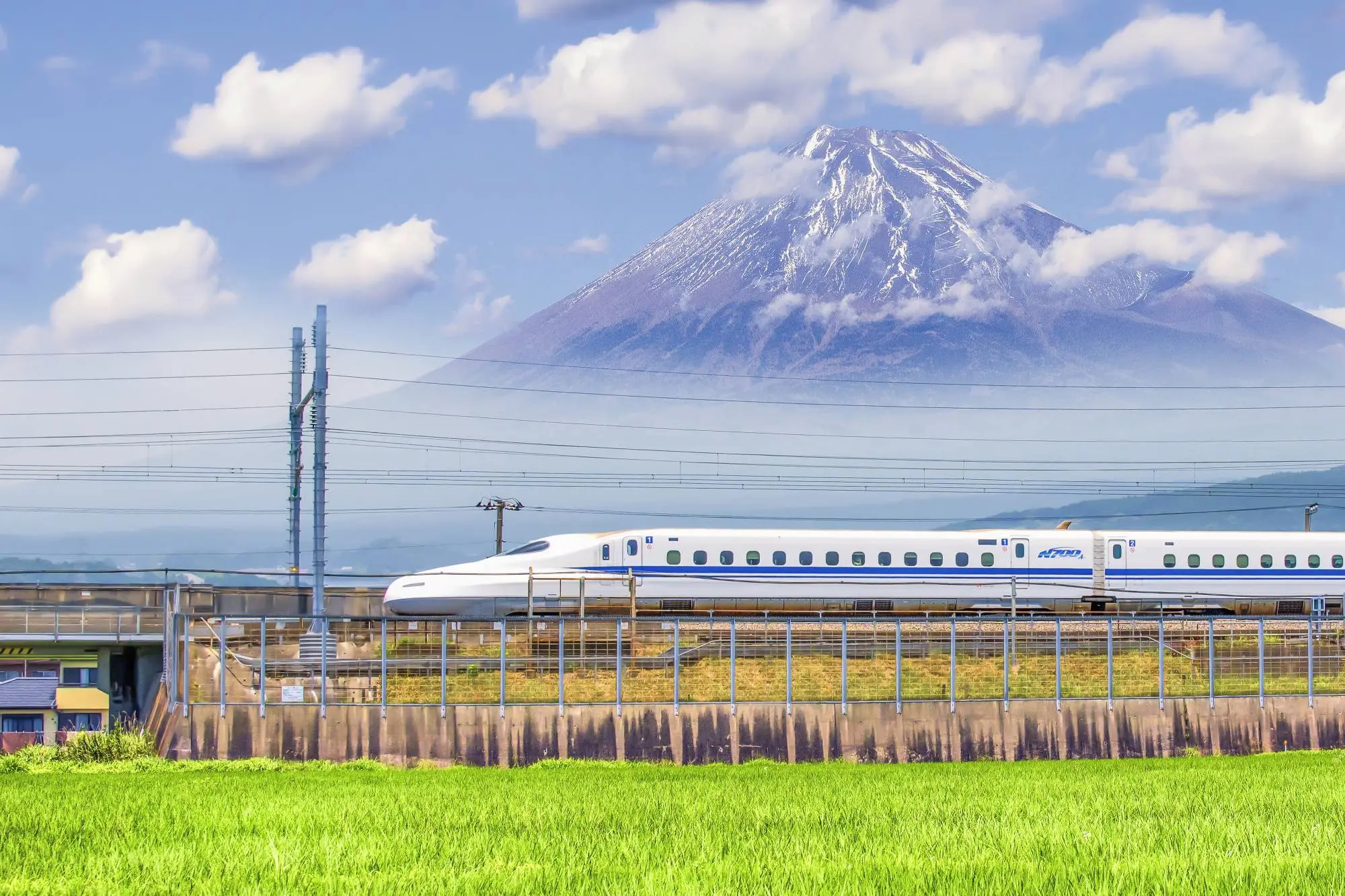 Shinkansen N700S Reduces Tunnel Boom Significantly
