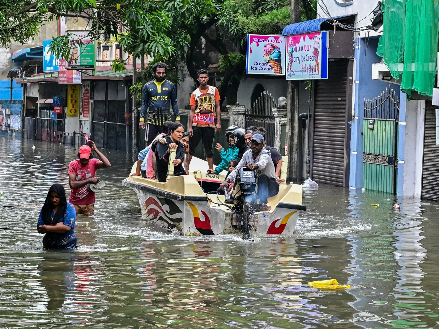 Cyclone Ditwah: Sri Lanka declares emergency as death toll rises to 132; India braces for impact Cyclone Ditwah: Sri Lanka declares emergency as death toll rises to 132; India braces for impact