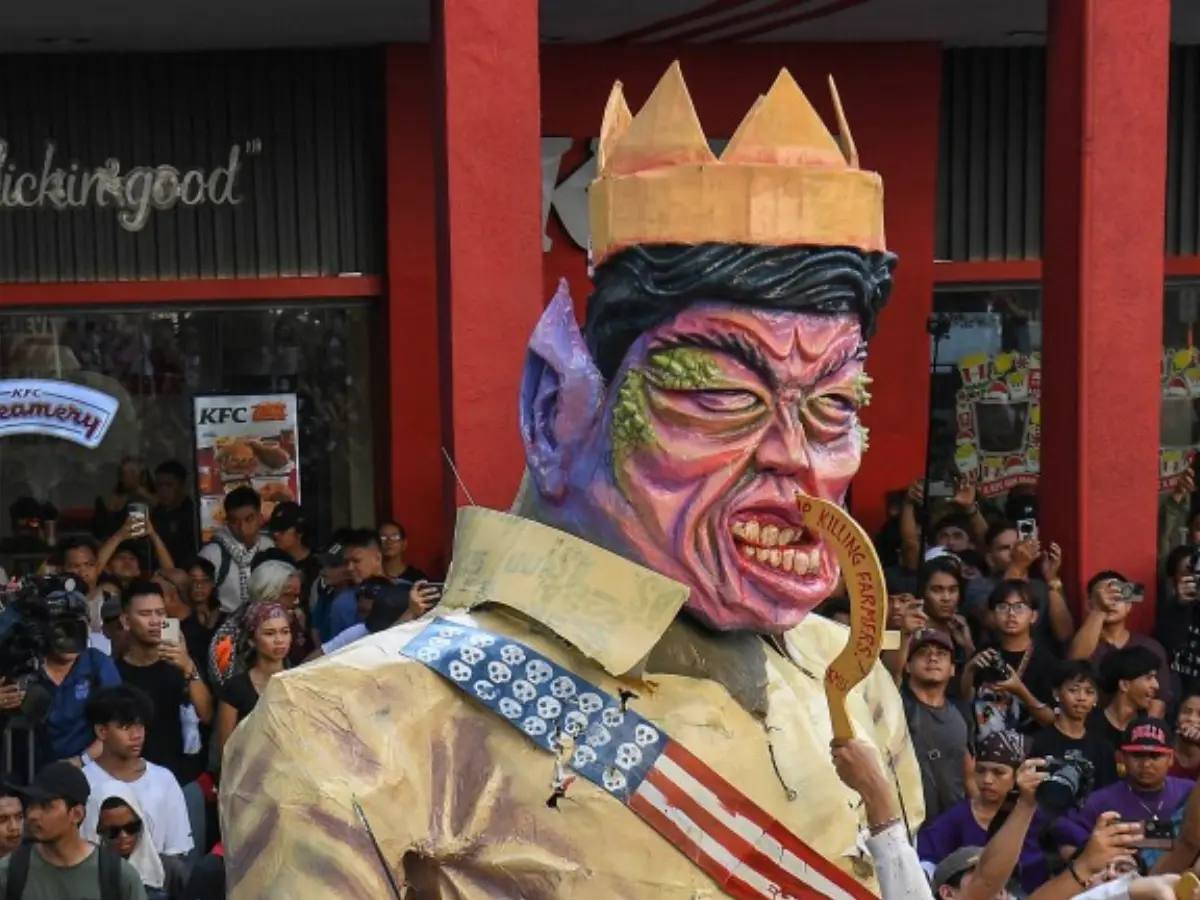 What are the accusations against President Ferdinand Marcos Jr.?