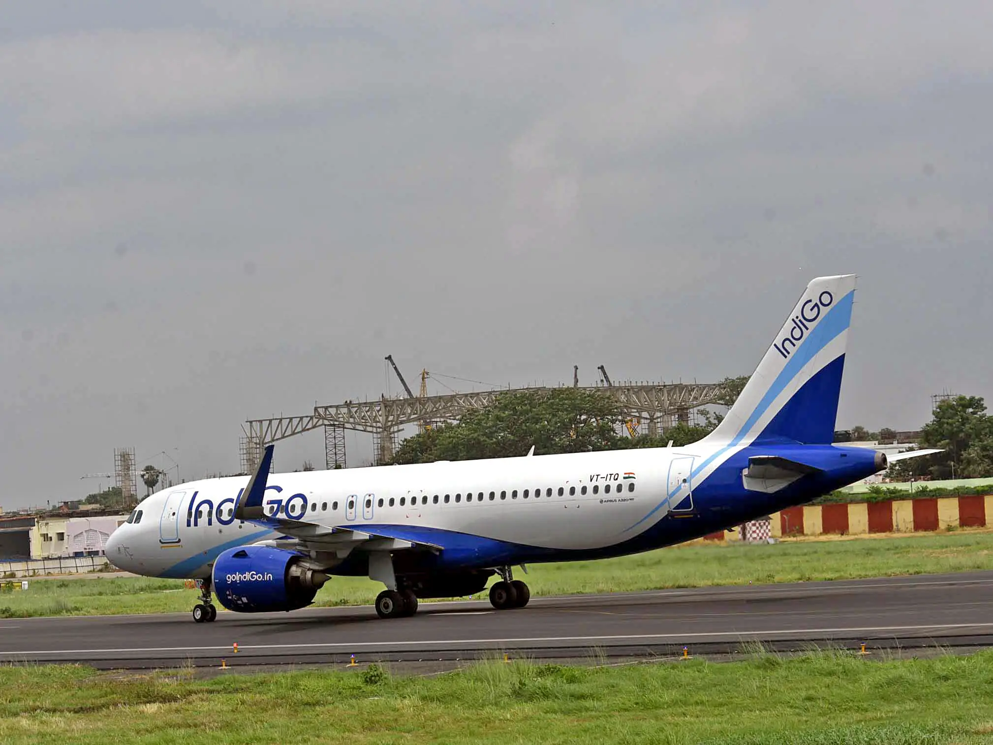 Bomb threat on Kuwait-Hyderabad IndiGo flight, plane makes emergency landing in Mumbai Bomb threat on Kuwait-Hyderabad IndiGo flight, plane makes emergency landing in Mumbai