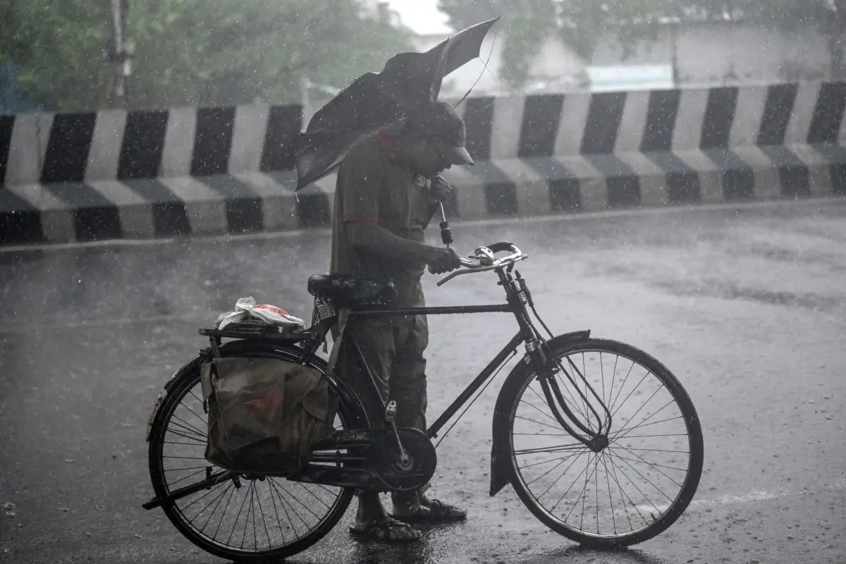 Cyclone Ditwah impact to last until Wednesday in Chennai