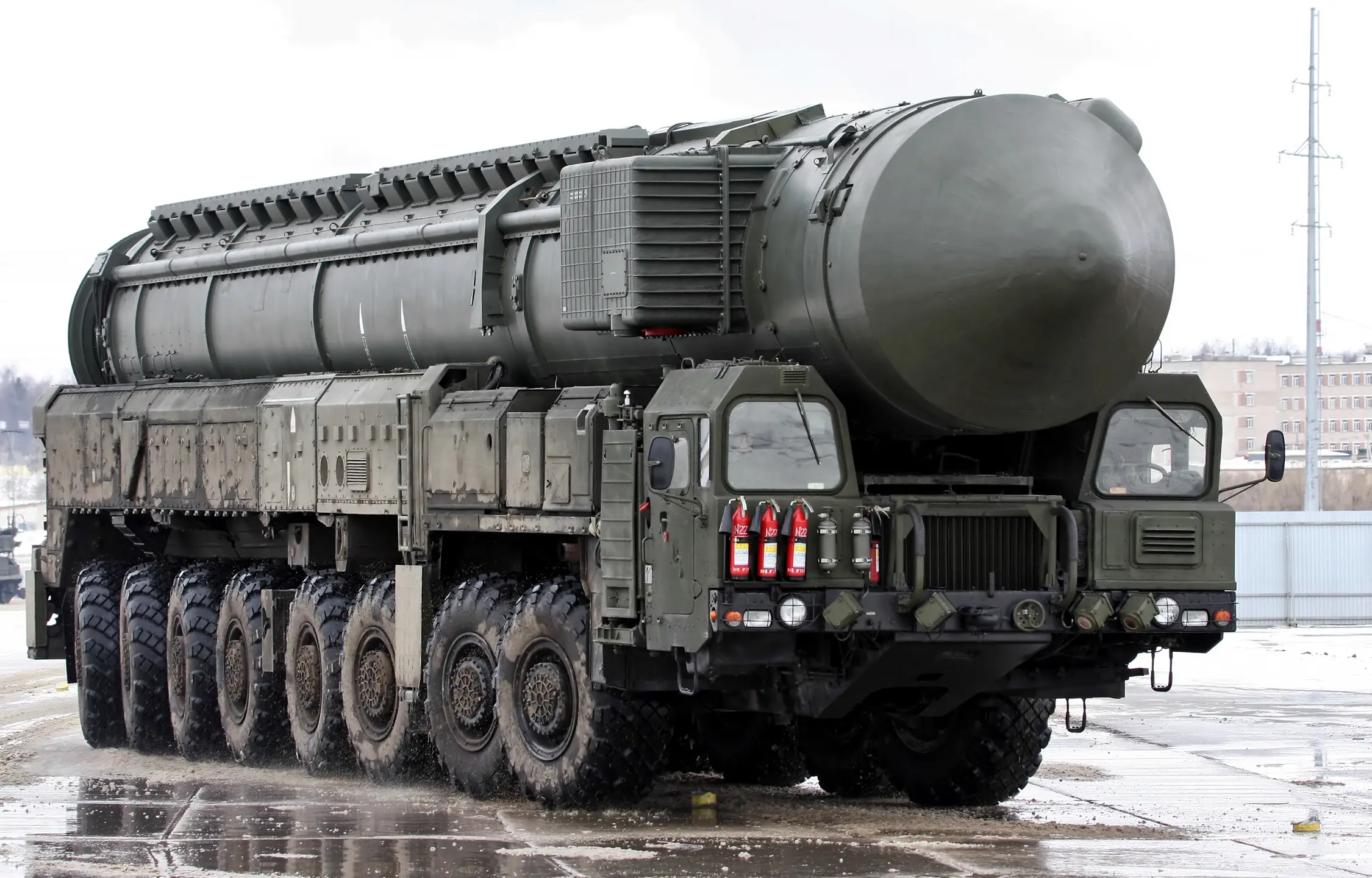 Topol-M SS-27 Covers 11,000 km From Mobile Launchers