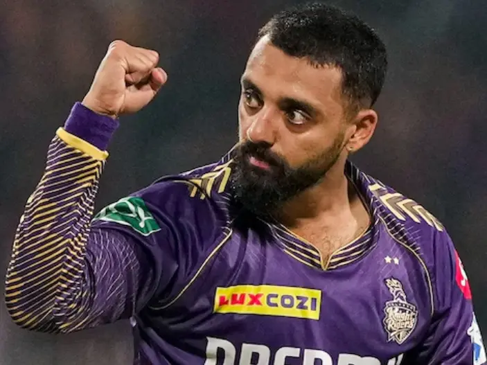 From Varun Chakaravarthy to Ashish Nehra, 5 Indian bowlers fastest to 100 IPL wickets