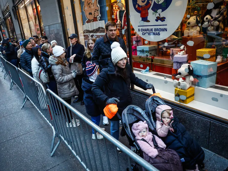 US online sales hit record $44.2 billion during Thanksgiving holiday shopping: Report
