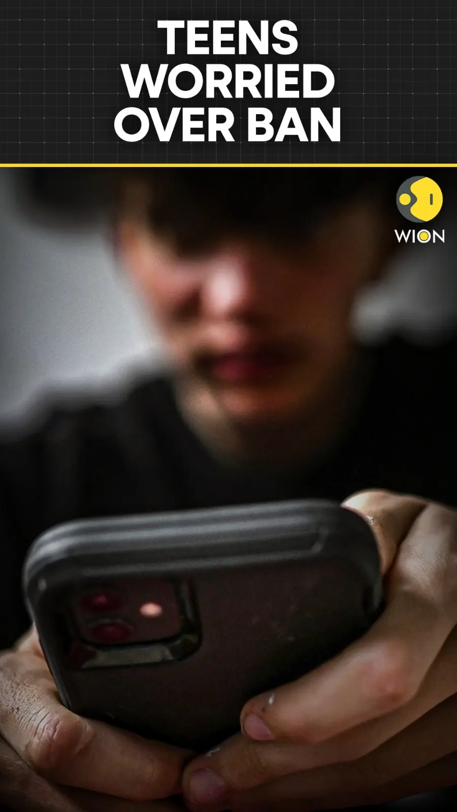 Australian Teens Fear Isolation as Social Media Ban Nears