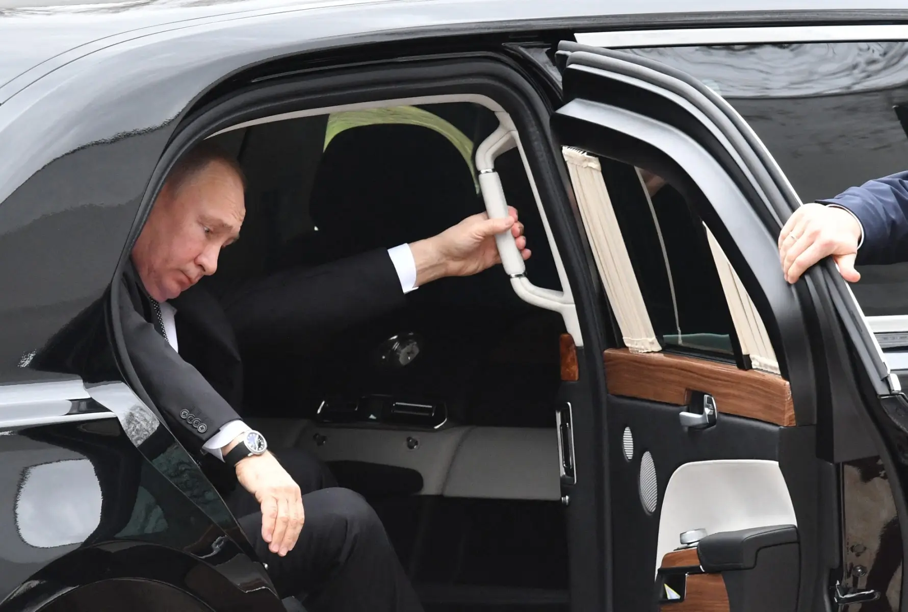 Does Putin travel with a portable toilet?