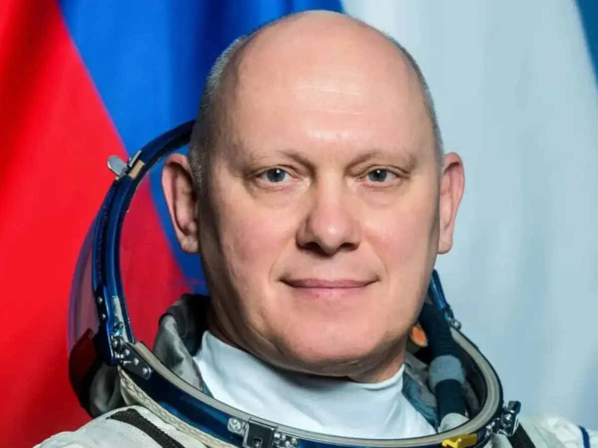 Russian cosmonaut with 560 days of space time kicked off ISS mission for taking photos of SpaceX tech: Report Russian cosmonaut with 560 days of space time kicked off ISS mission for taking photos of SpaceX tech: Report