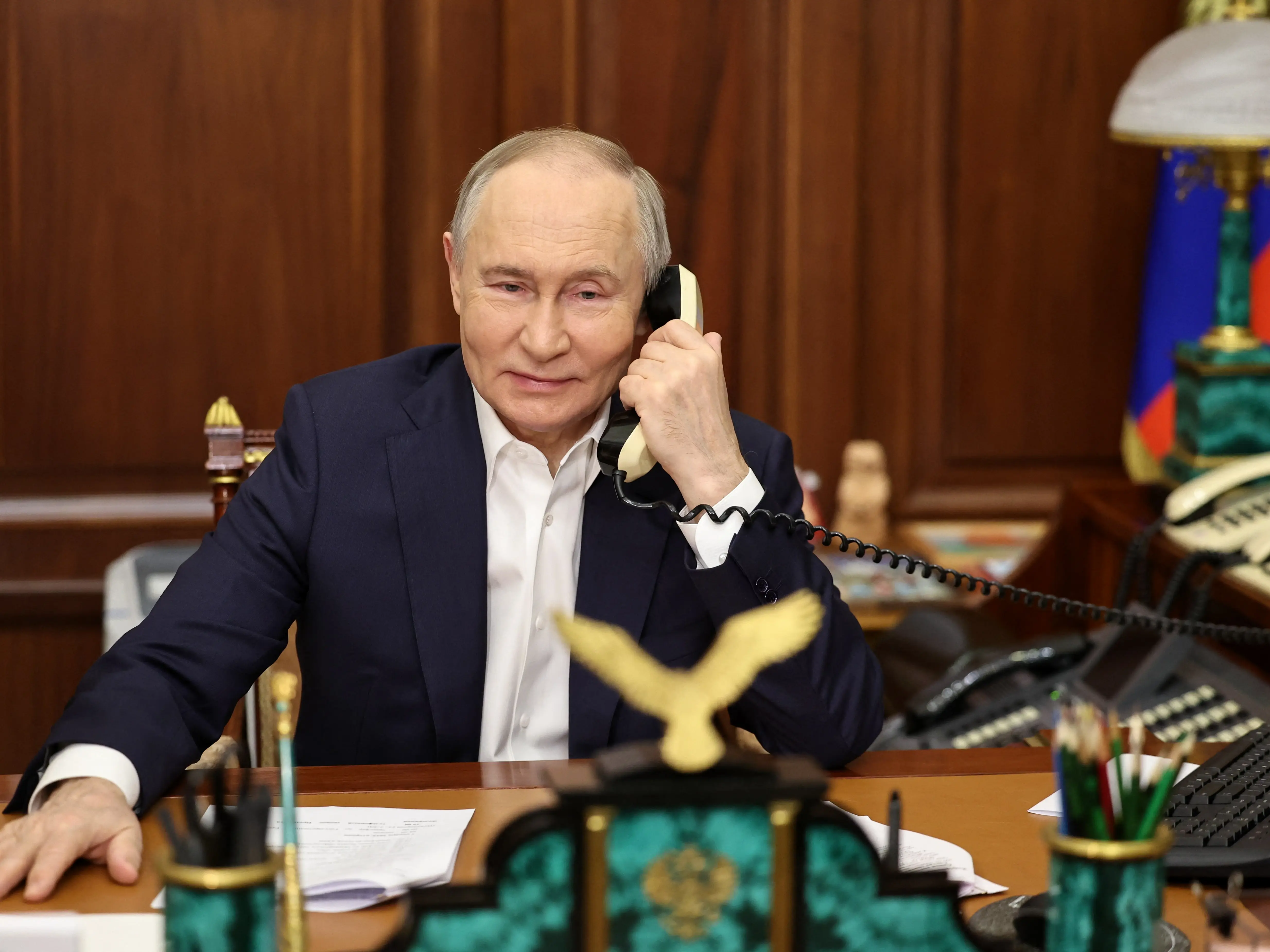 Putin DOESN'T OWN a smartphone - here's why Putin DOESN'T OWN a smartphone - here's why