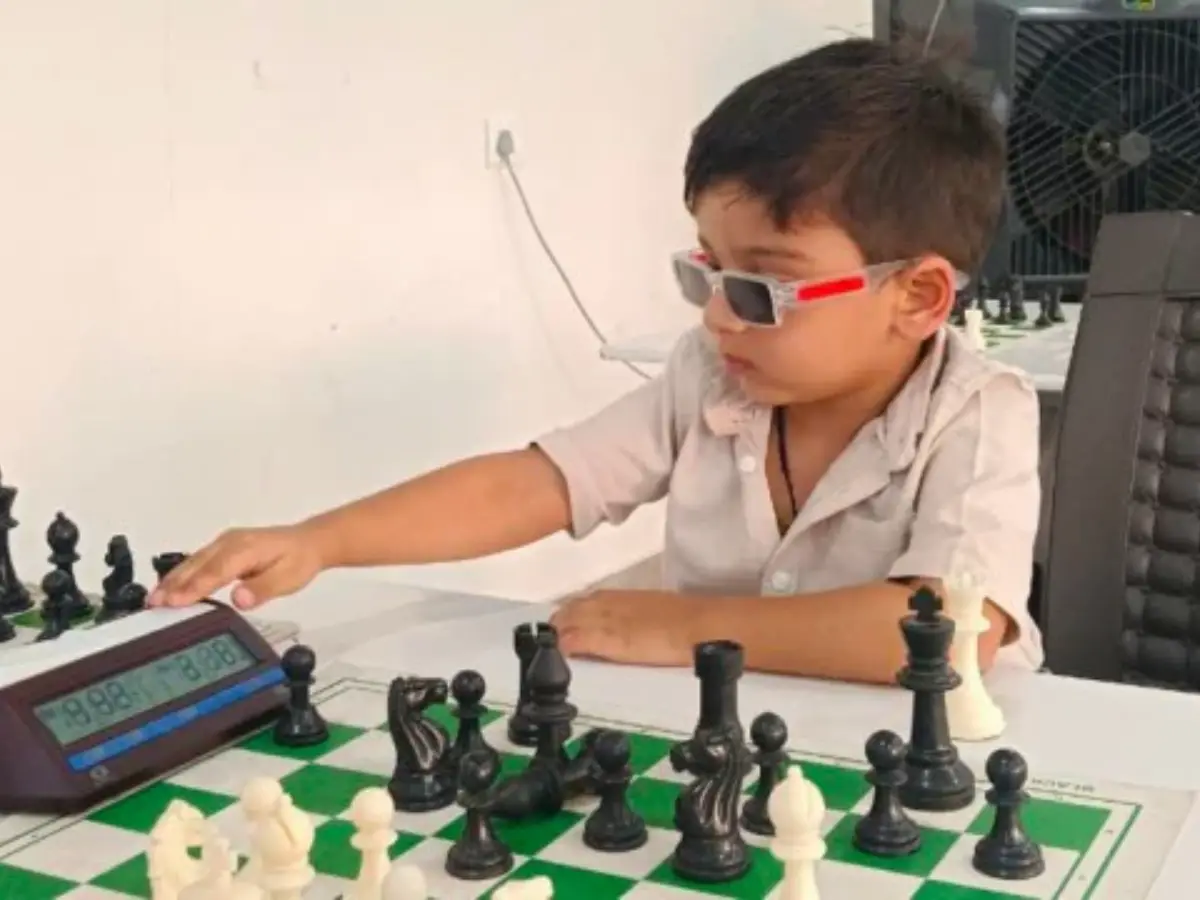 Sarwagya Singh Kushwaha becomes world’s youngest FIDE-rated chess player at 3 Sarwagya Singh Kushwaha becomes world’s youngest FIDE-rated chess player at 3