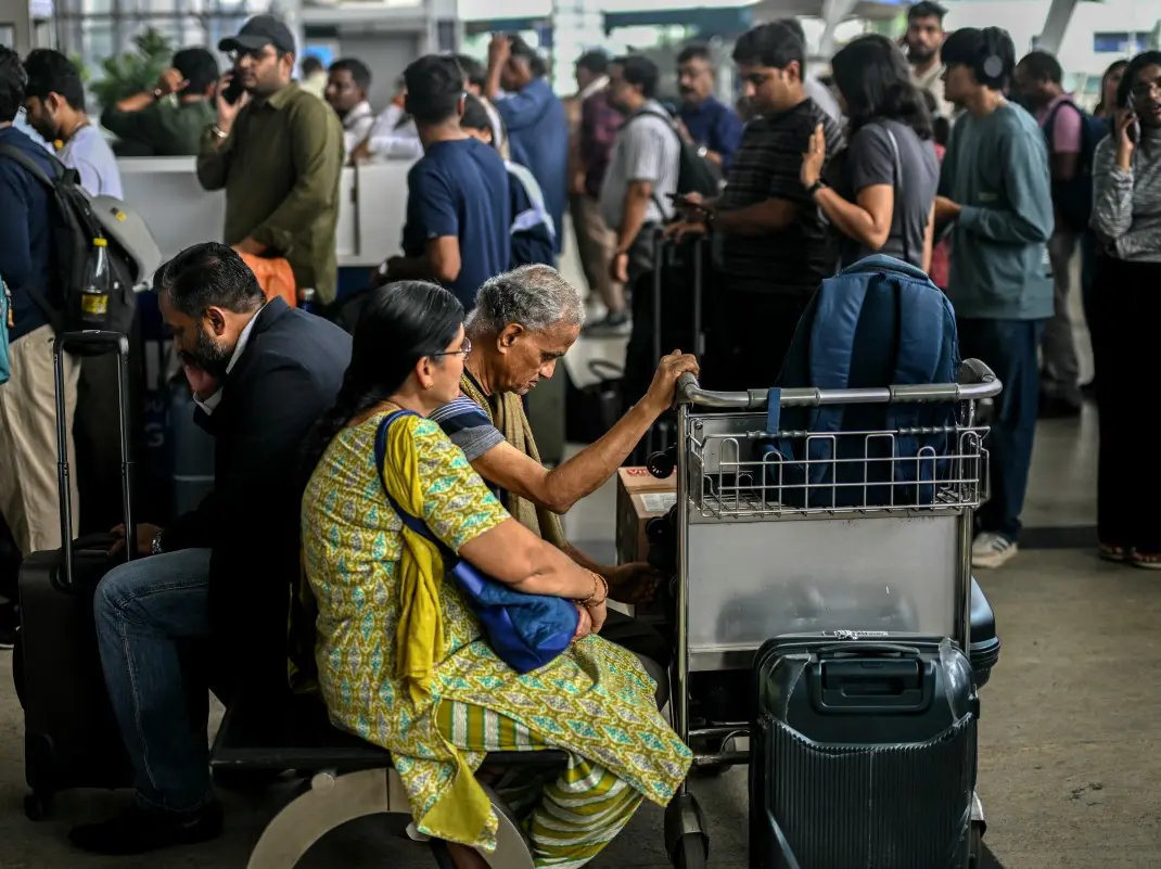 Indian civil aviation agency DGCA withdraws weekly rest instructions to airlines after massive disruptions across nation