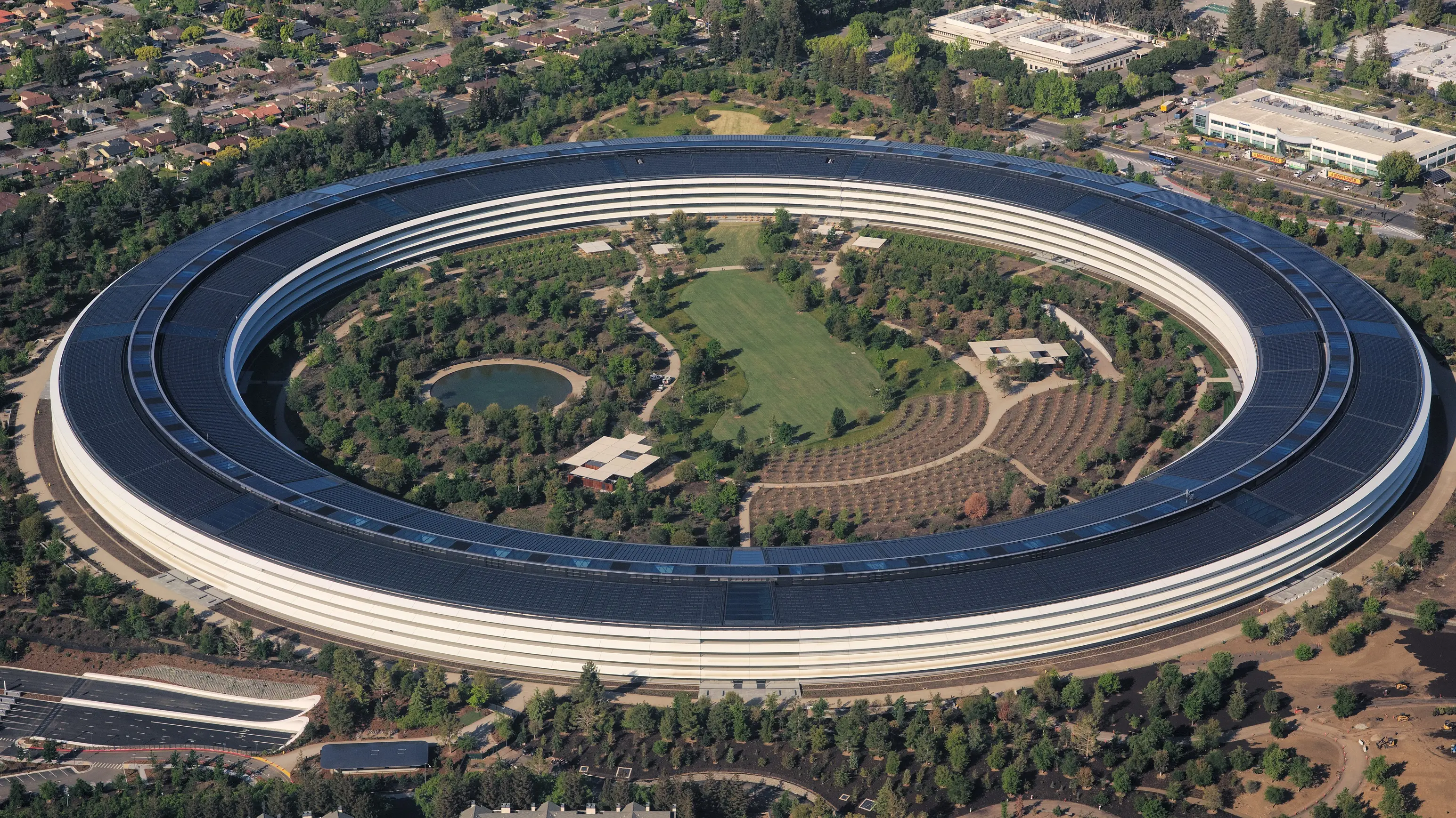 Four top Apple executives exit in 72 hours amid Tim Cook retirement talk: What is happening at The Space Ship of Cupertino?