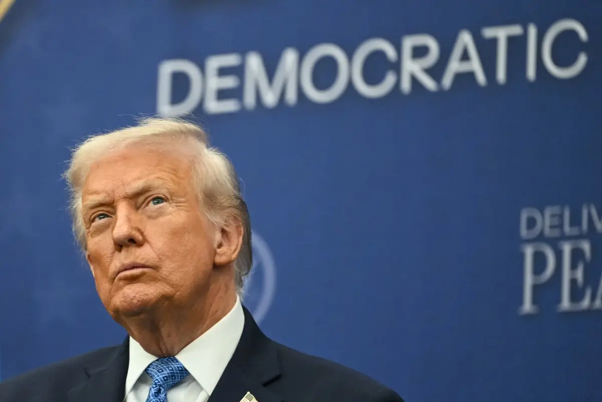 Are MAGA supporters stupid? 'Smart people don’t like me'- Trump jokes in front of his loyalists