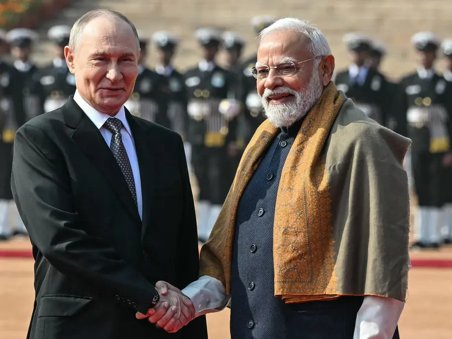PM Modi takes up issue of Indians serving in Russian Army with Putin; MEA urges citizens to reject such offers
