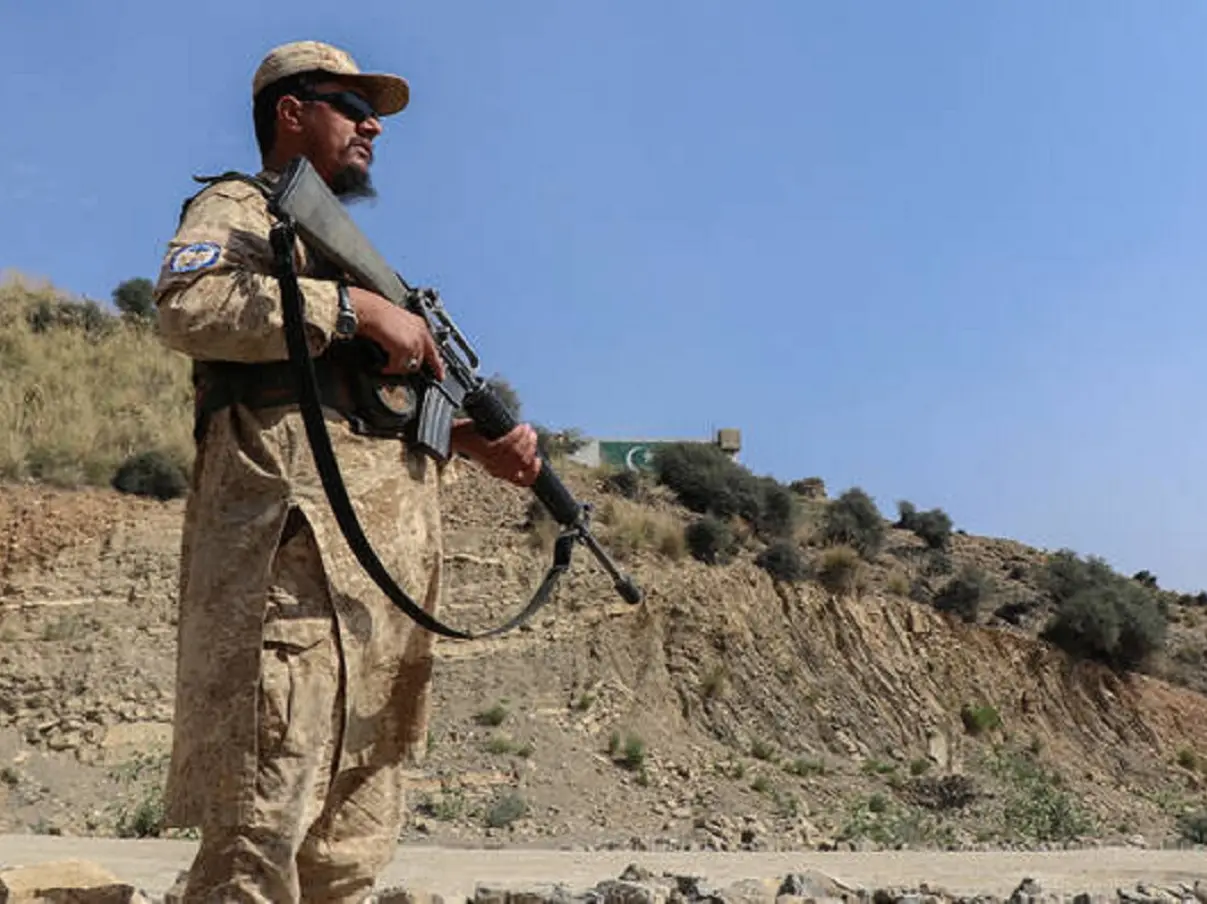 Border clashes break out again between Pakistan and Afghanistan; 4 Afghans killed Border clashes break out again between Pakistan and Afghanistan; 4 Afghans killed