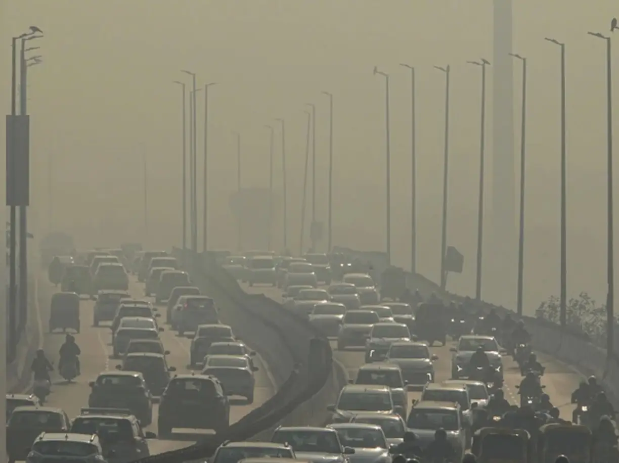 Delhi govt constitutes expert team, high-level panel to tackle air pollution Delhi govt constitutes expert team, high-level panel to tackle air pollution