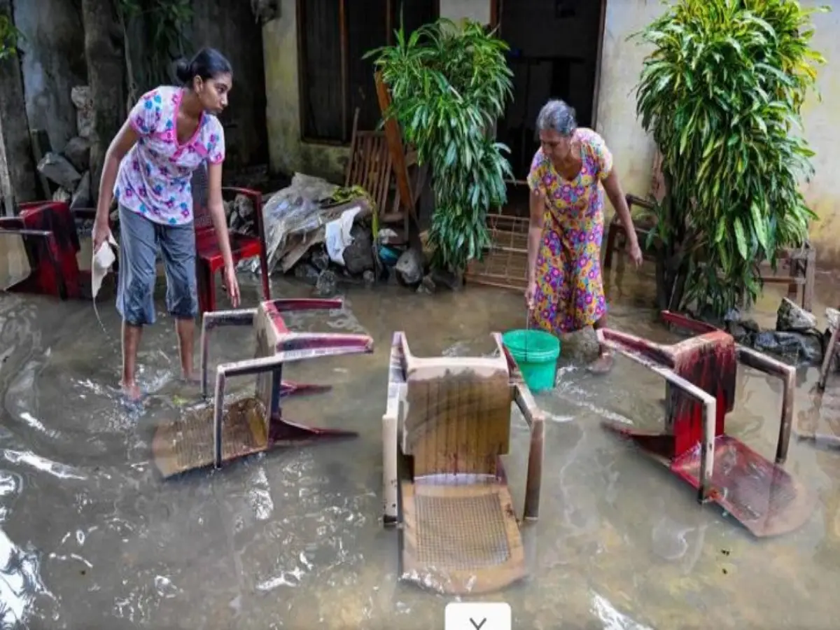 Sri Lanka issues landslide warnings as cyclone toll hits 618