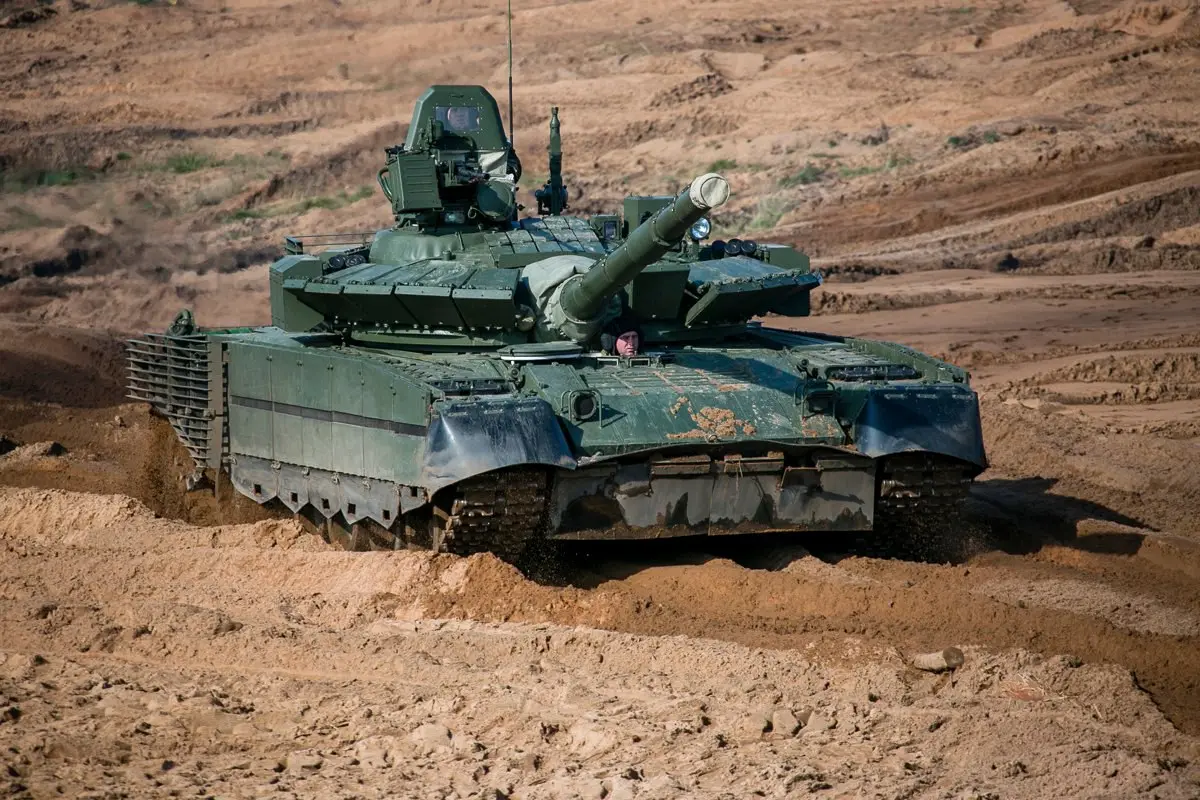 T-80 2A46M 125mm Gun - 600mm Armour Penetration