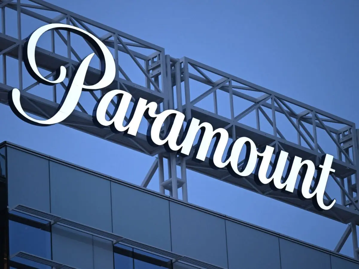 Paramount hijacks Netflix deal, launches $108.4 billion hostile bid for Warner Bros Discovery Paramount hijacks Netflix deal, launches $108.4 billion hostile bid for Warner Bros Discovery