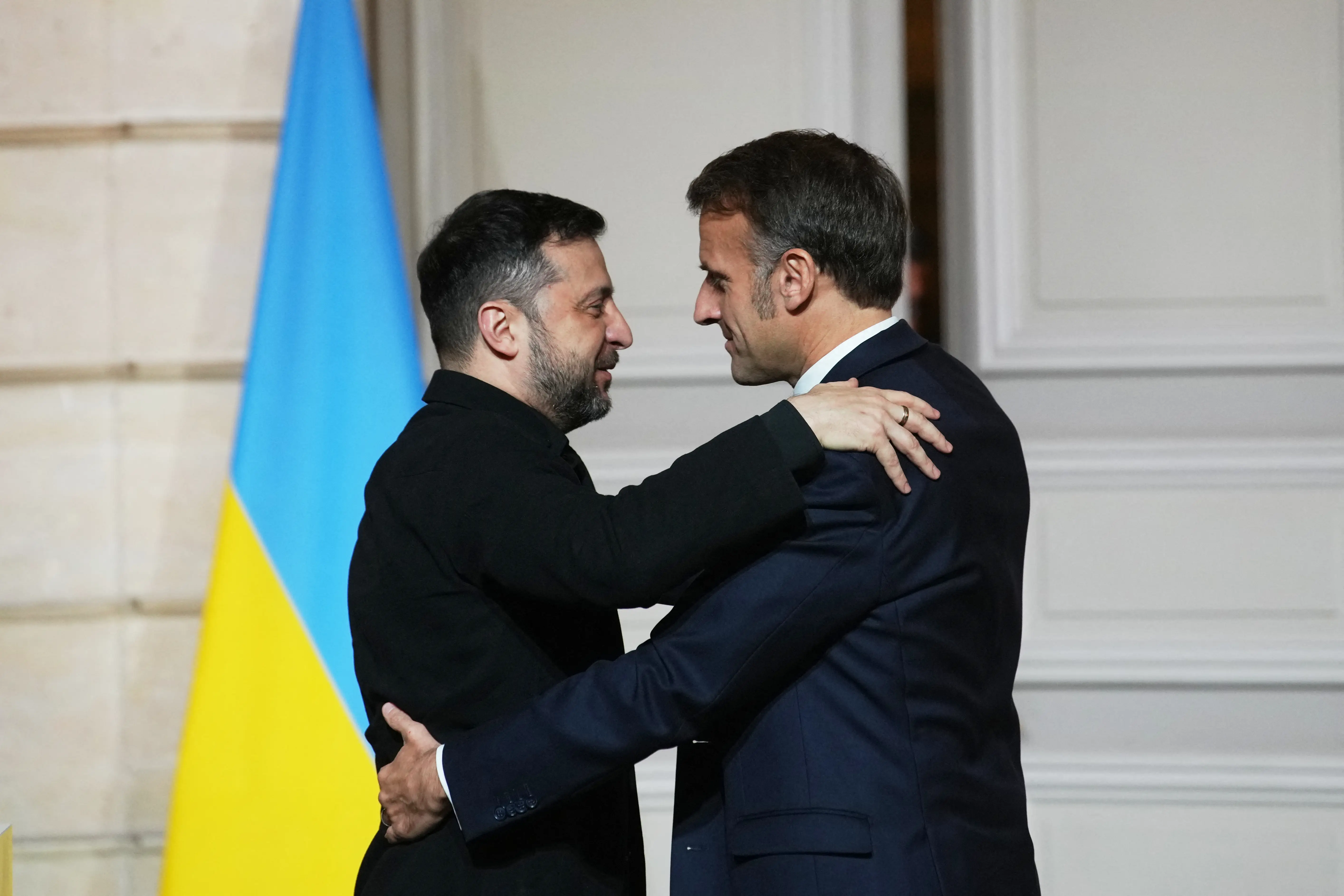 EU leaders rally behind Ukrainian President Volodymyr Zelensky as skepticism grows over US peace proposal