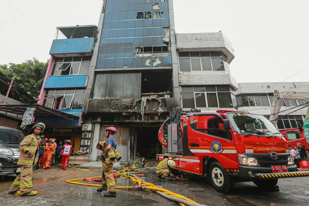 Massive fire erupts in Indonesian office building; at least 20 killed, many trapped