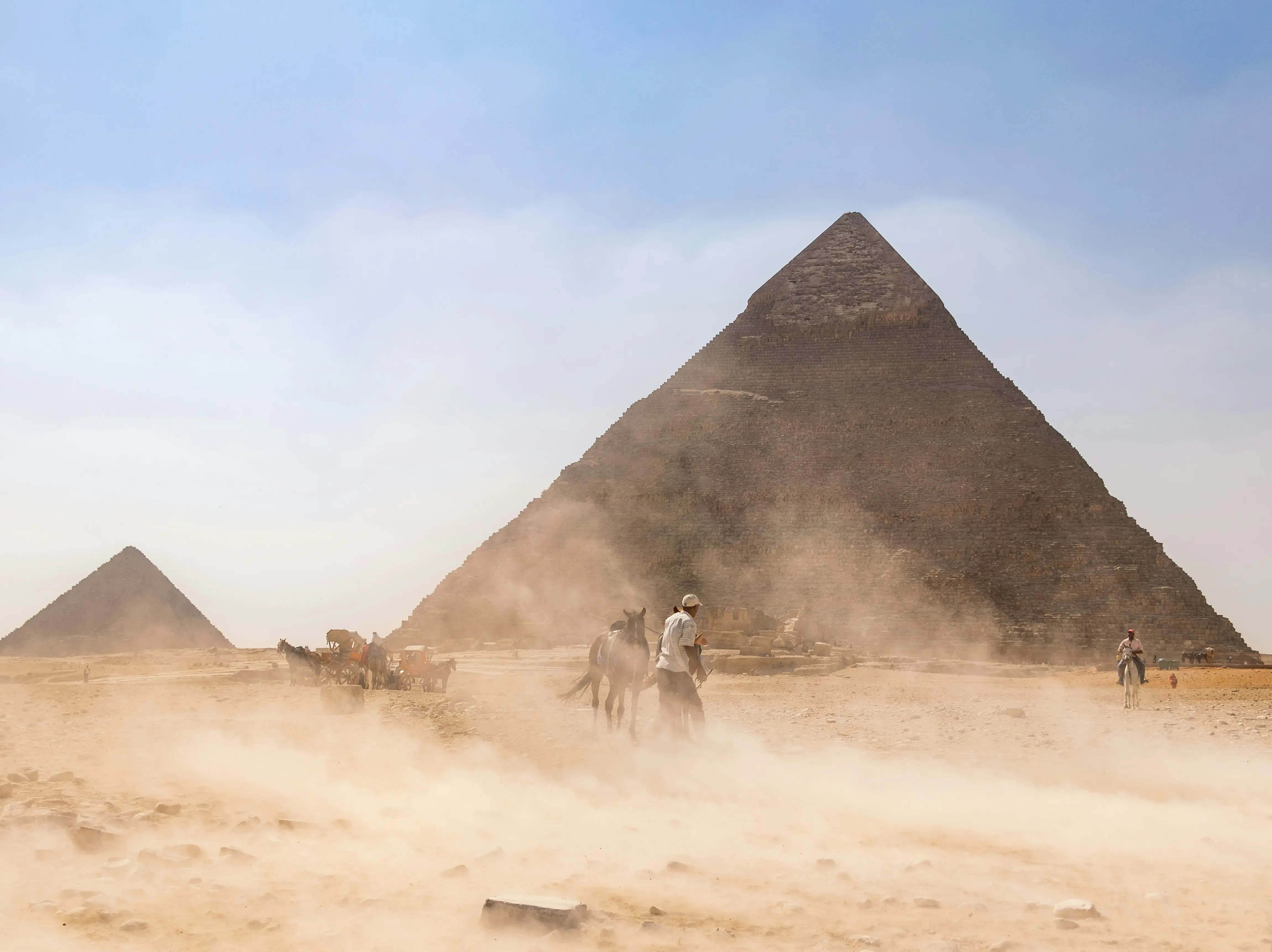 Scientist offers more proof to bolster claim colossal structures lie under Egyptian pyramids