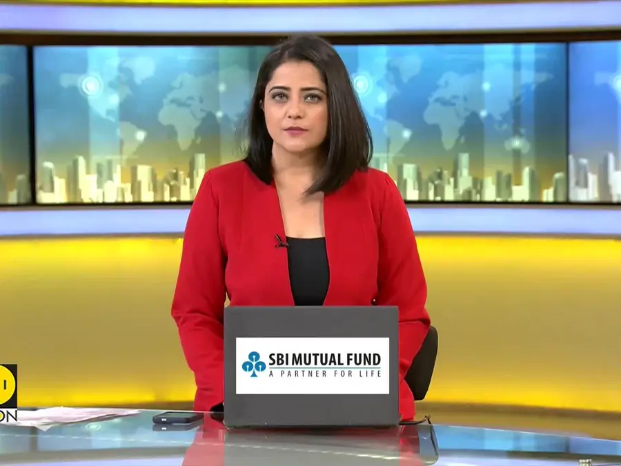 Gaza Winter Emergency: Gazans Pull Out Iron Rods to Rebuild Homes, Harsh Winter Threatens Survival 