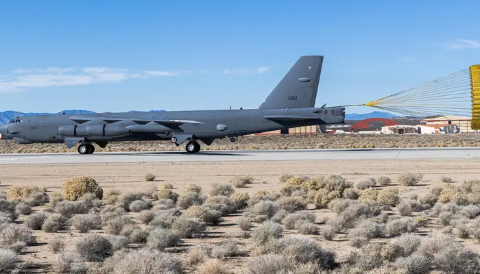 What happens to your house when a B-52 bomber flies overhead at low altitude?